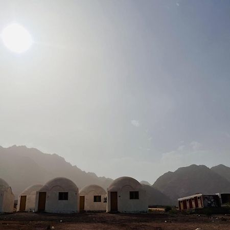 Abdo Caribbean Camp Hotel Nuweiba` Buitenkant foto