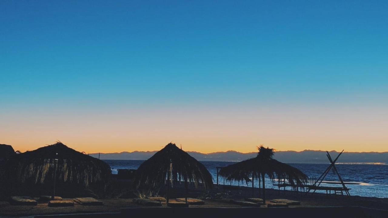 Abdo Caribbean Camp Hotel Nuweiba` Buitenkant foto